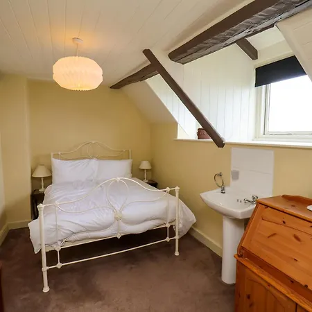 Nyaraló Rokeby House *