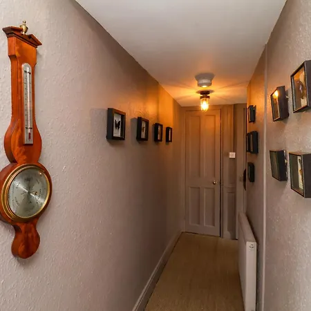 Nyaraló Rokeby House *